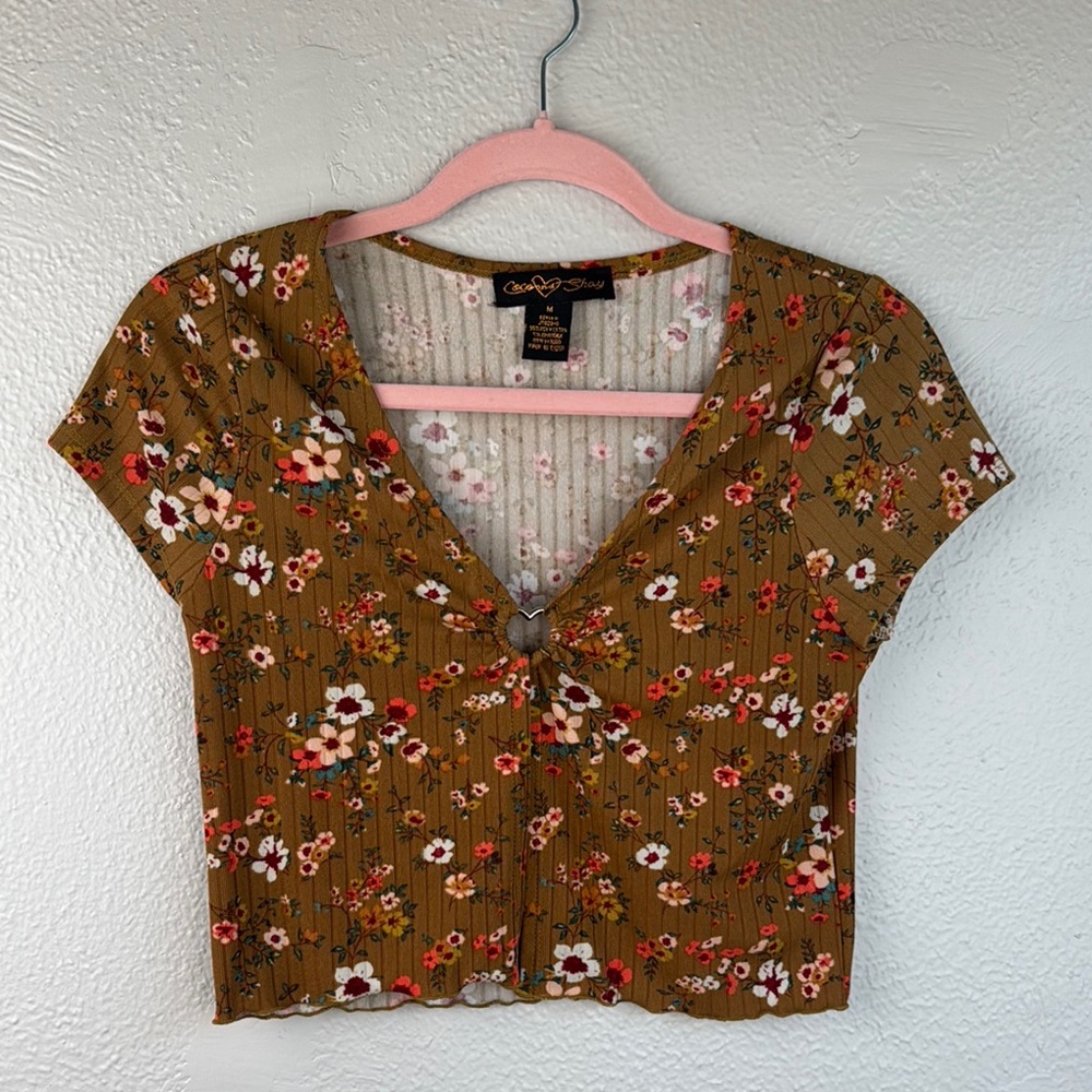 Coco and Shay Copper Heart Keyhole Cropped Cotton Tee